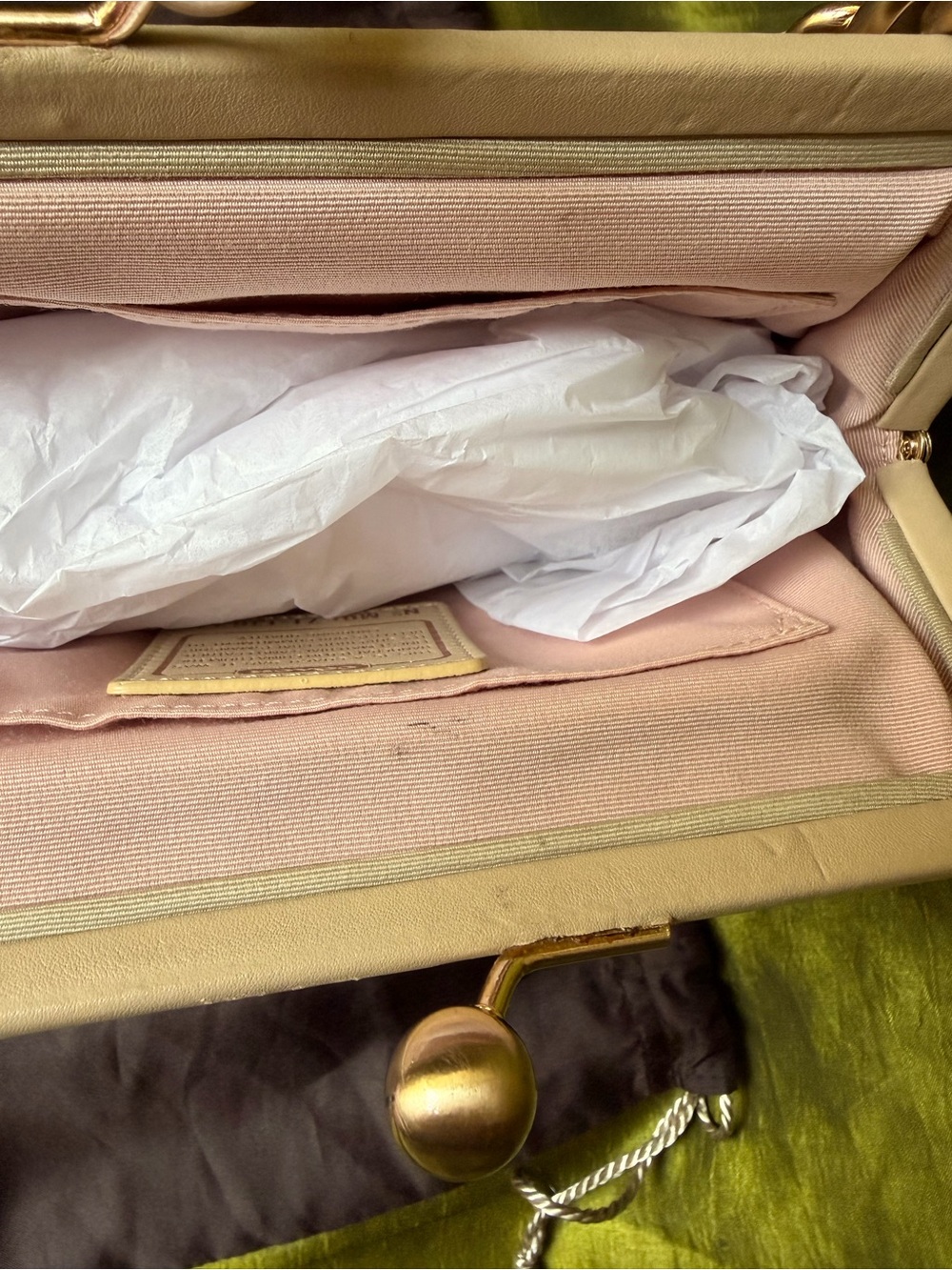 Coach Madison Op Art Frame Kisslock Bag With Gold Chain Strap In Tan Vintage Y2K - Picture 4 of 7